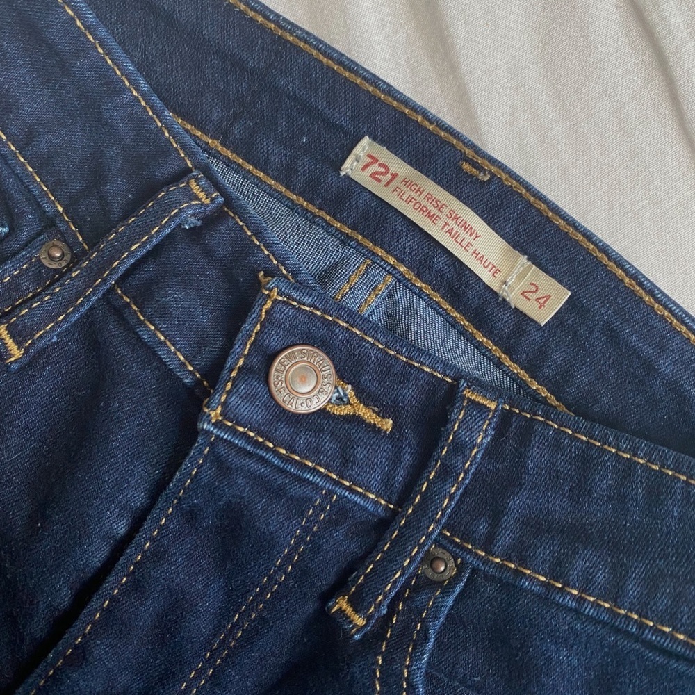Levi’s 721 High Rise Skinny - Picture 4 of 10